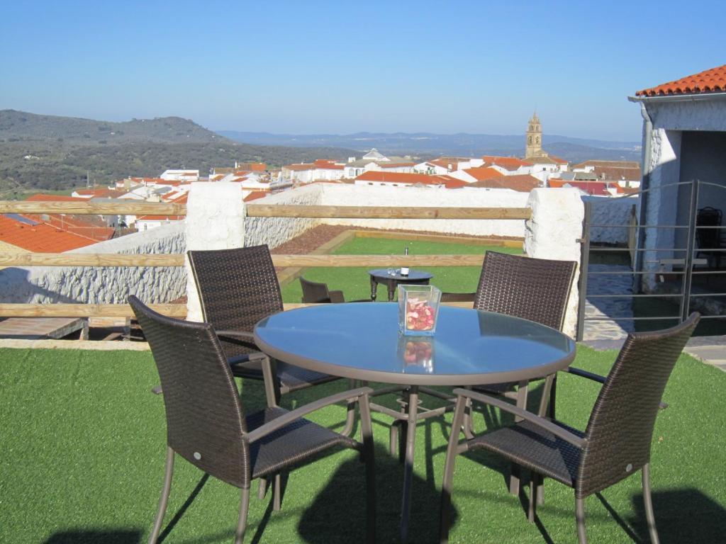 Gasthaus Mirador De Fuentes Fuentes de León Zimmer foto